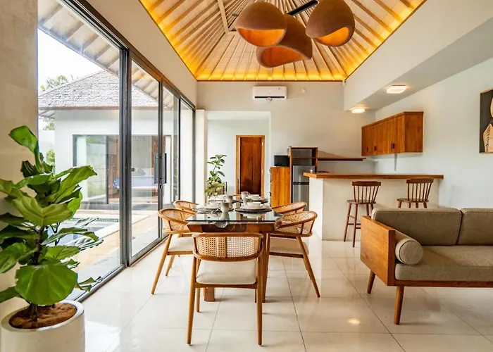 Tuluscolivingseminyakvilla2 * Seminyak