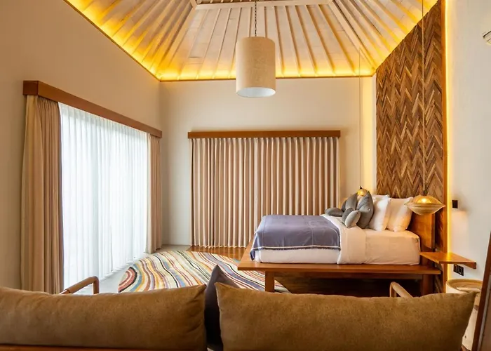 Tuluscolivingseminyakvilla2 Seminyak