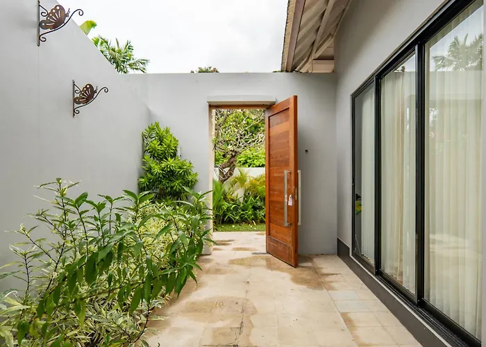 Villa Tuluscolivingseminyakvilla2 Seminyak