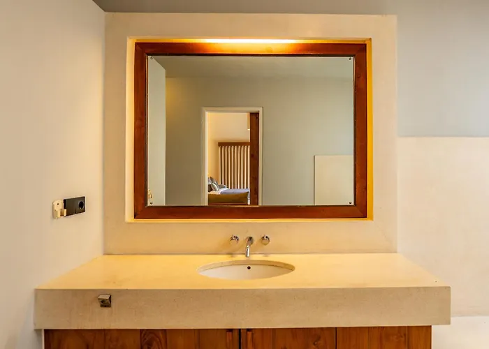 Tuluscolivingseminyakvilla2 Seminyak