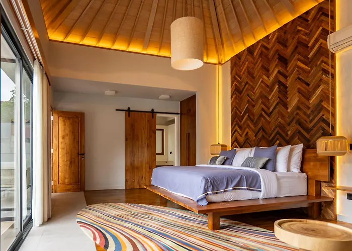 Tuluscolivingseminyakvilla2 *