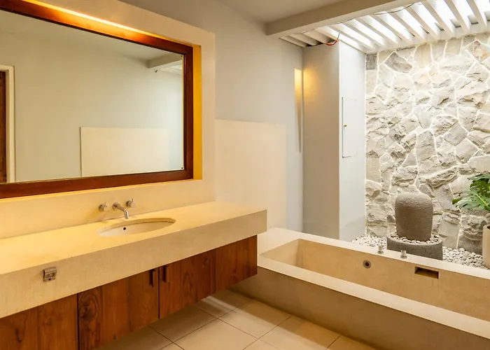 Tuluscolivingseminyakvilla2 Villa